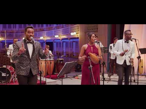 Omara Portuondo y Orquesta Failde interpretando Lágrimas Negras, de Miguel Matamoros