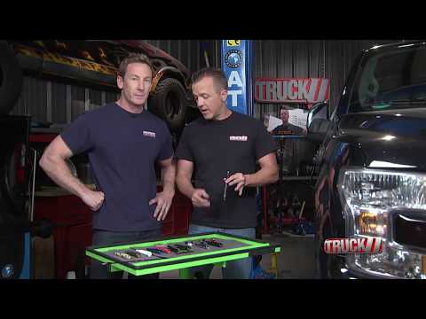 True Spike Lug Nuts / VMS Racing Bullet Antenna 5.5\" 50 Caliber Cal on TruckU Motortrend Channel