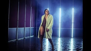 Video Ni Buena Ni Mala de Lia Rose