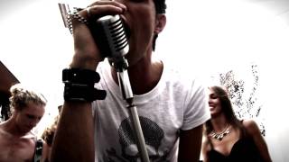 VIDEOGIRL qualcosa di forte (cover MELTt) .mp4