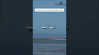 Epic Parallel Landing at SFO | Alaska E175 Beats Delta A319
