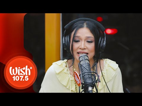 Zia Quizon performs "Reto Na Naman" LIVE on Wish 107.5 Bus