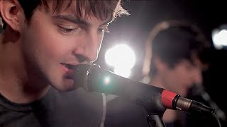 All Time Low &quot;Something&#39;s Gotta Give&quot; (Dave Days &amp; Future Sunsets)