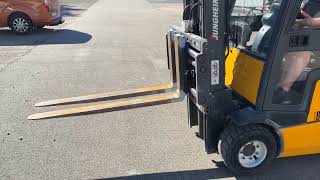 Jungheinrich EFG320 electric forklift | Image 4 - Machineryline
