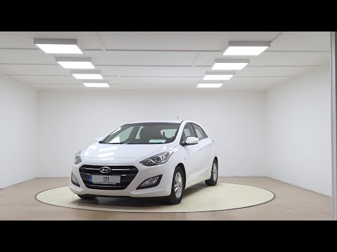 Hyundai i30 I30 Se Blue Drive Crdi  SE  CRDi 110 B - Image 2
