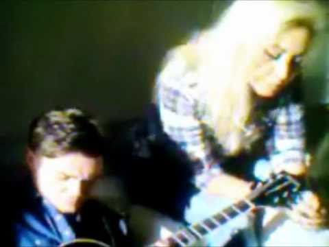 EL RELOJ by Vanessa Contenay Quinones & Ricky Horby aka Ricardo