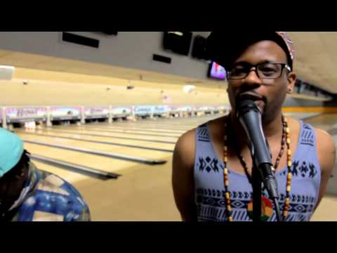Open Mike Eagle - Very Much Money (Bowling Alley Performance)