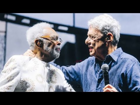 Chico Buarque canta Cálice com Gilberto no Rio de Janeiro - Tempo Rei