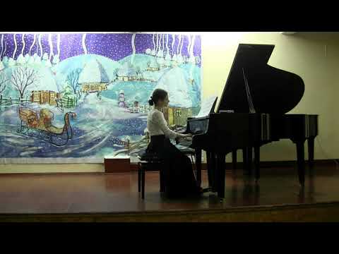 FLORI PENTRU PROFESORI. Muzică – Vlad Mircos. La pian – Corina Lupașco