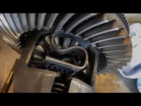 DIY How to Instal S Spring Ford 8.8 Differential