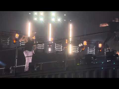 @ResidenteOfficial  @BadBunnyPR - Atrévete