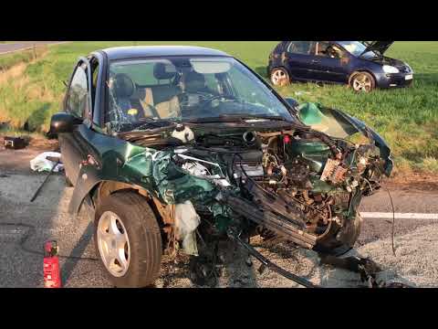 NEHODA DVOU VOZŮ U OŘECHU