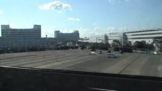 preview picture of video 'The Shinkansen at 300 km/h (Osaka, Japan)'