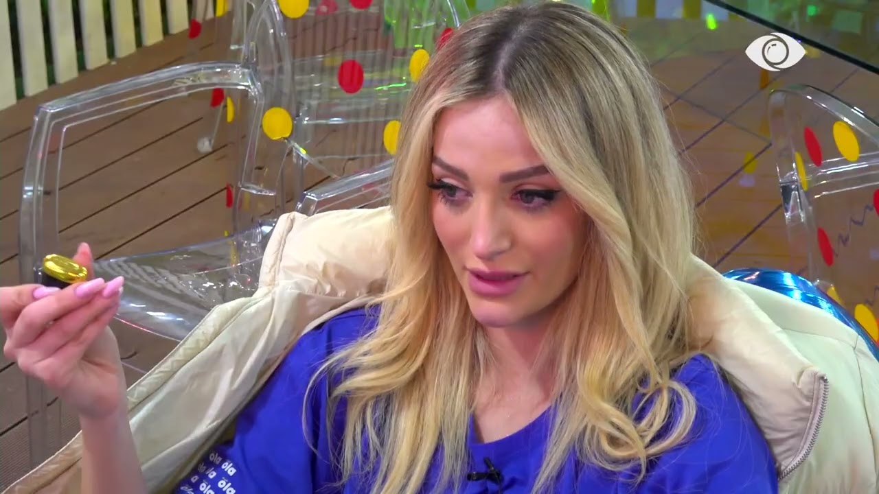 “Në shfaqjen e parë ai nuk ka qenë”/ Selin-Kristit për babain e saj: Kur më është dashur…