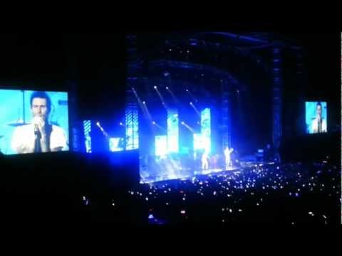 Maroon 5 In Busan - She Will Be Loved