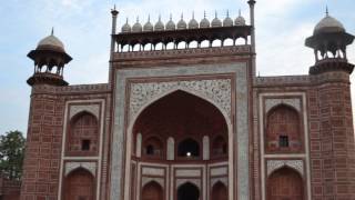 preview picture of video 'India in June 2013 - Part 1 or 3 (Delhi, Agra, Fatehpur Sikri)'