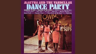 Martha Reeves & The Vandellas - Dancing In The Street