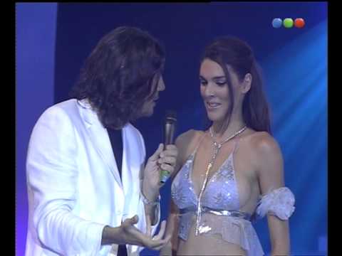 Gabriela Creciente en Bikini - Videomatch