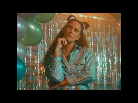 Shaqdi - Deja Vu (Official Music Video)