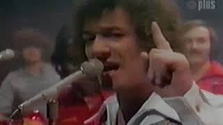 THE HOLLIES- &quot;DRAGGIN&#39; MY HEELS&quot;(LYRICS)