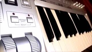 Video thumbnail for Behringer UMX25 midi controller keyboard basic tour and demo by Gearfacts
