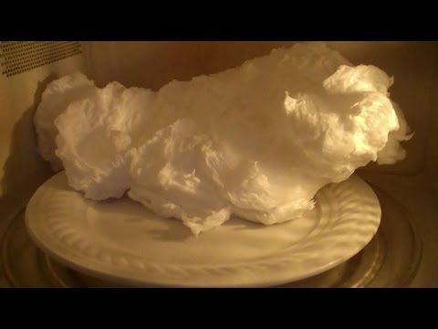 Experiment spectaculos! Ce se &icirc;nt&acirc;mplă dacă bagi la cuptorul cu microunde un săpun