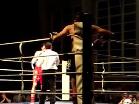 Luca D'Isanto vs Butrint Rama terzo round - Rookies night 13