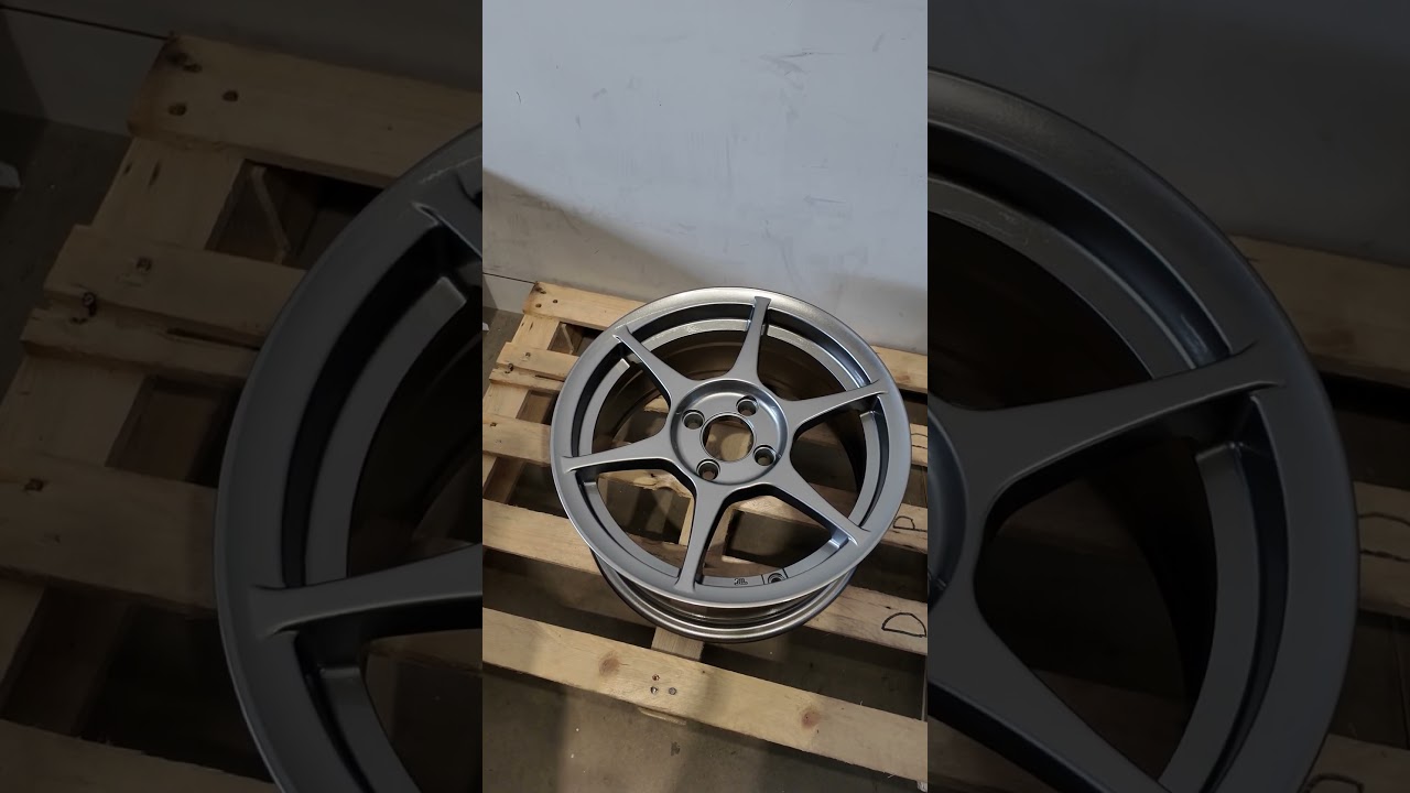 Video 2 thumbnail