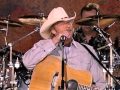 Alan Jackson - Little Bitty (Live at Farm Aid 2000 ...