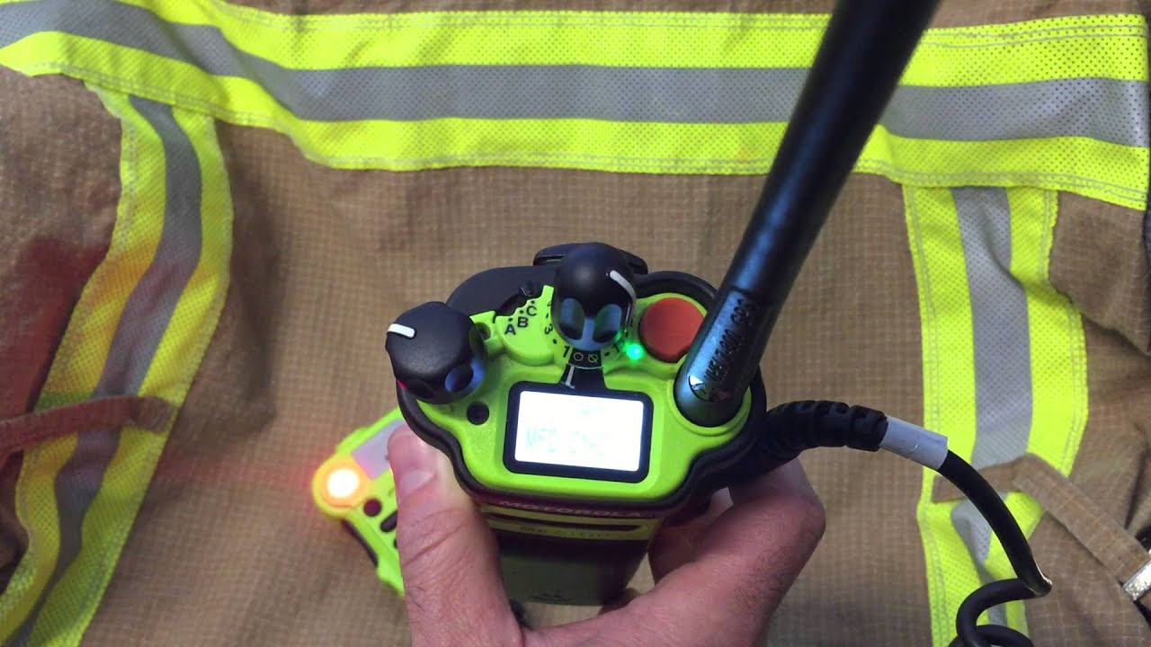 Motorola APX 7000XE portable radio Overview
