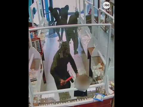 Two men charged in theft of $1.7 million in jewelry