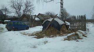 preview picture of video 'Ukrainian village winter street'