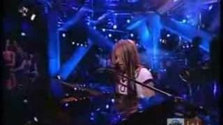 Avril Lavigne - Forgotten (live)