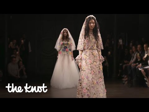 Boho Wedding Dress Trend Round Up | Bridal Fashion...