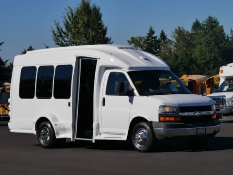 2009 Chevy Turtle Top 14 Passenger Shuttle Bus - S38979