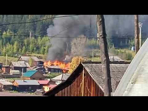 В Усть-Куте сгорел дом в микрорайоне Закута