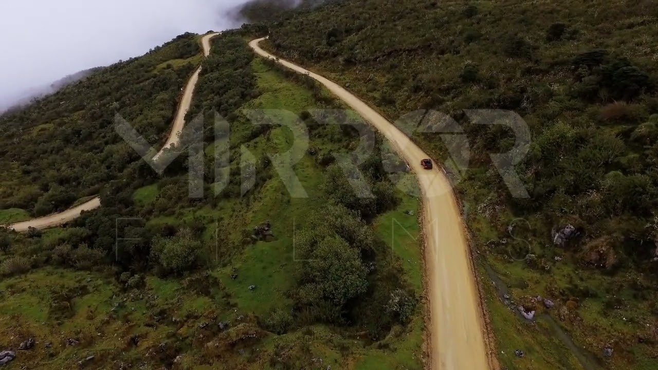 Carretera en la montaña Páramo P1