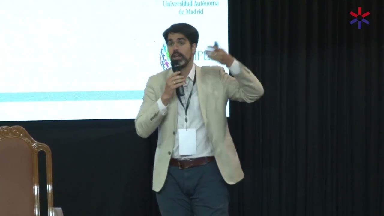 El desarrollo de la práctica docente a través de sus competencias profesionales