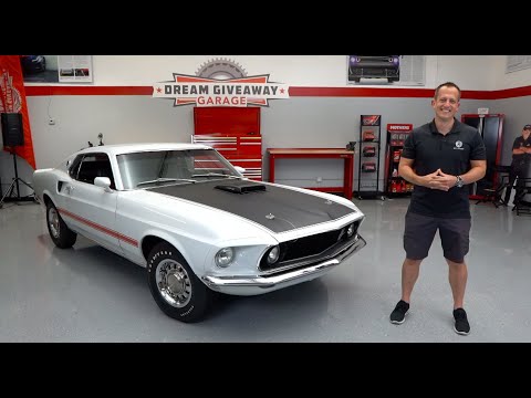 External Review Video 1Q0RnOFZ0GU for Ford Mustang Mach 1 Coupe (S550, 6th gen, 2021 MY)