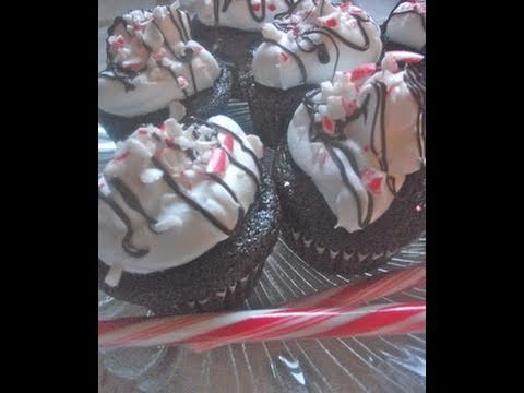 Christmas Cupcakes: Chocolate Peppermint Cupcakes