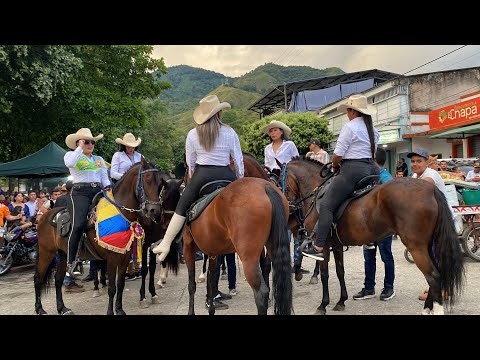 Cabalgata ￼16 de noviembre Teruel Huila Canal TV Baché 