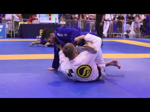 Adam Wardzinski vs Arturo Espies Spanish 2017