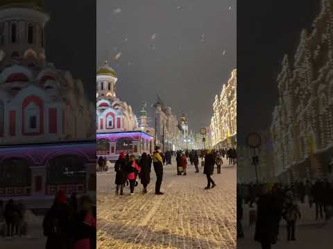 Visit Moscow in December 🧣❄️☃️✨#lifeinrussia #moscow #visitrussia #redsquare #travel