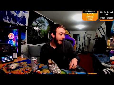 SoaR Carl does a Desk Pop (gone wrong)