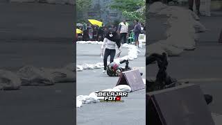 Download lagu THE MOST WORST CRASH EVER IN THE ROAD RACE IN THE 116 CC CLASS, THE HELL CLASS mp3