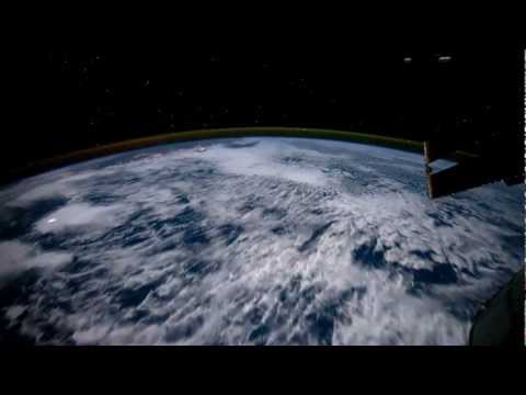 Skriblah DanGogh - SOS (OFFICIAL VIDEO)