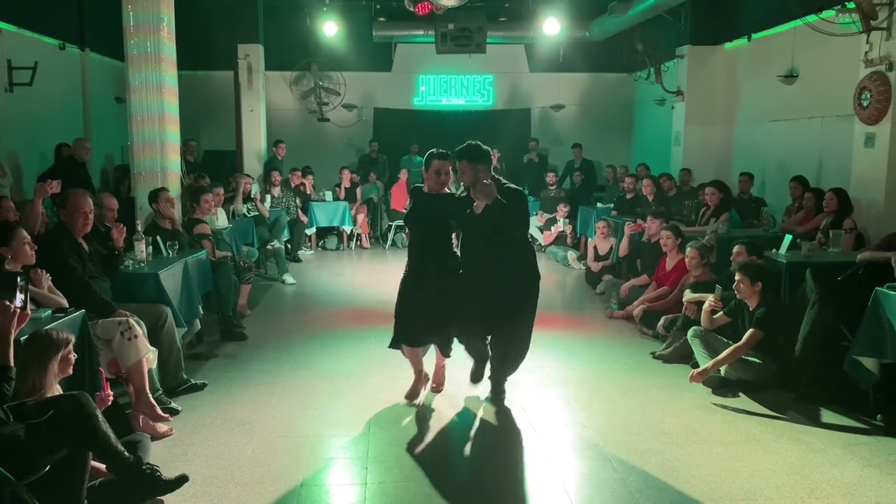 Sebastian Bolivar y Cynthia Palacios - Campeones mundiales de Tango Saloón 2022- (2/2)