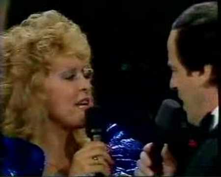 VIOLETA RIVAS - NESTOR FABIAN - Medley de tangos famosos