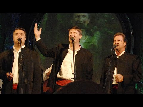 Ispod tvoje boloture - T. Bralić i klapa Intrade  I  Poljud 2007