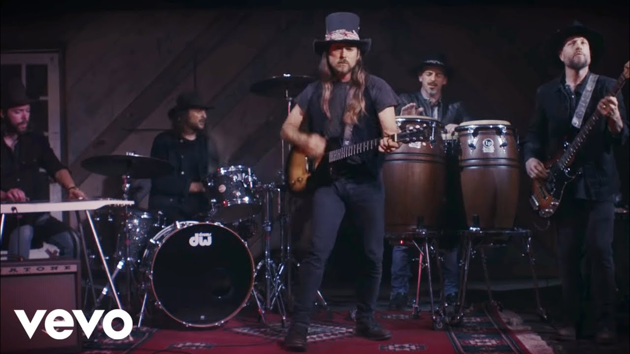 Lukas Nelson & Promise of the Real - Bad Case - YouTube